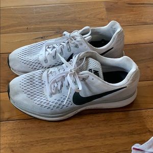 Nike Zoom Pegasus 34 Women’s Sneakers